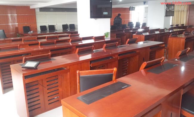 �@ʾ��ȫ�����º�������o�κξ��|�����ڴ������